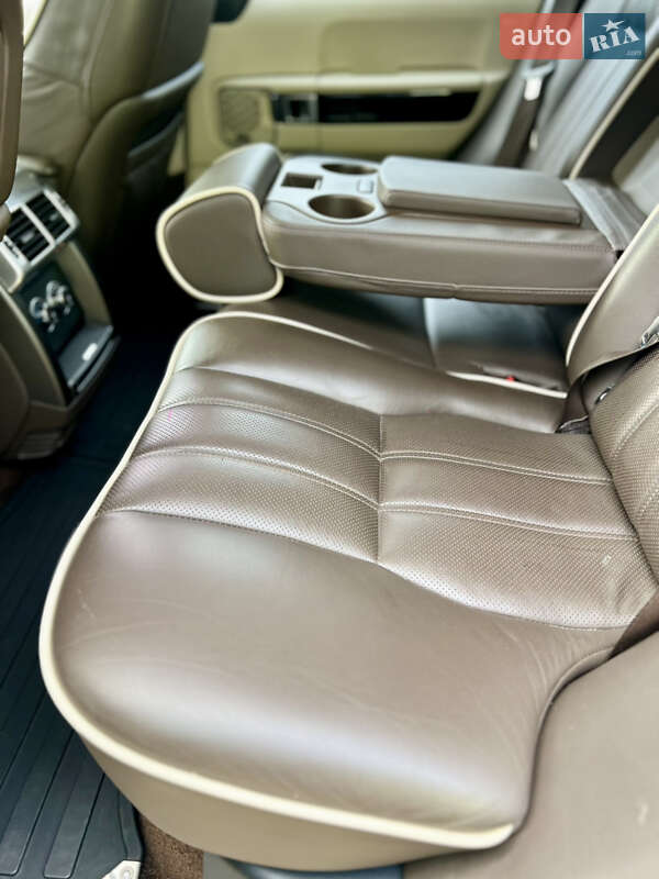 Внедорожник / Кроссовер Land Rover Range Rover 2011 в Черновцах