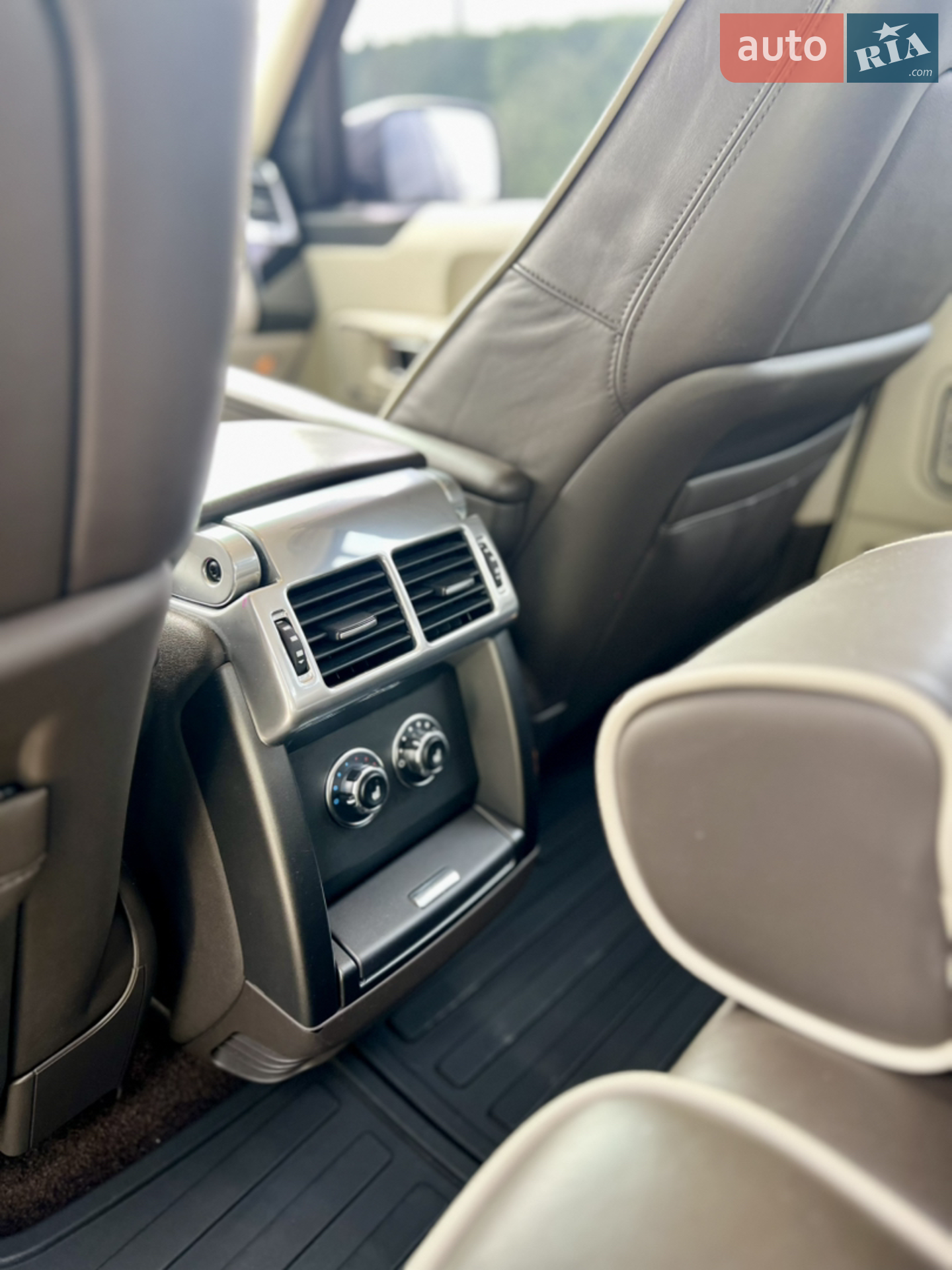 2011 Land Rover Range Rover - мініатюра 48