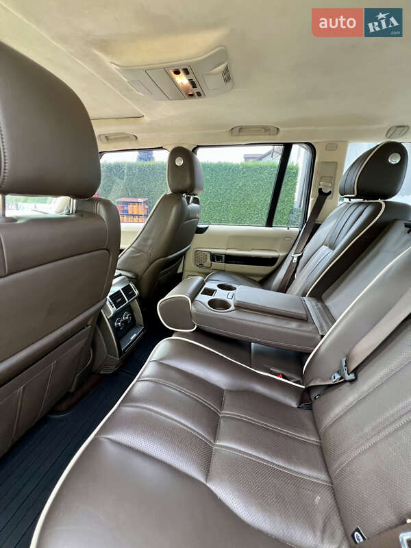 Внедорожник / Кроссовер Land Rover Range Rover 2011 в Черновцах