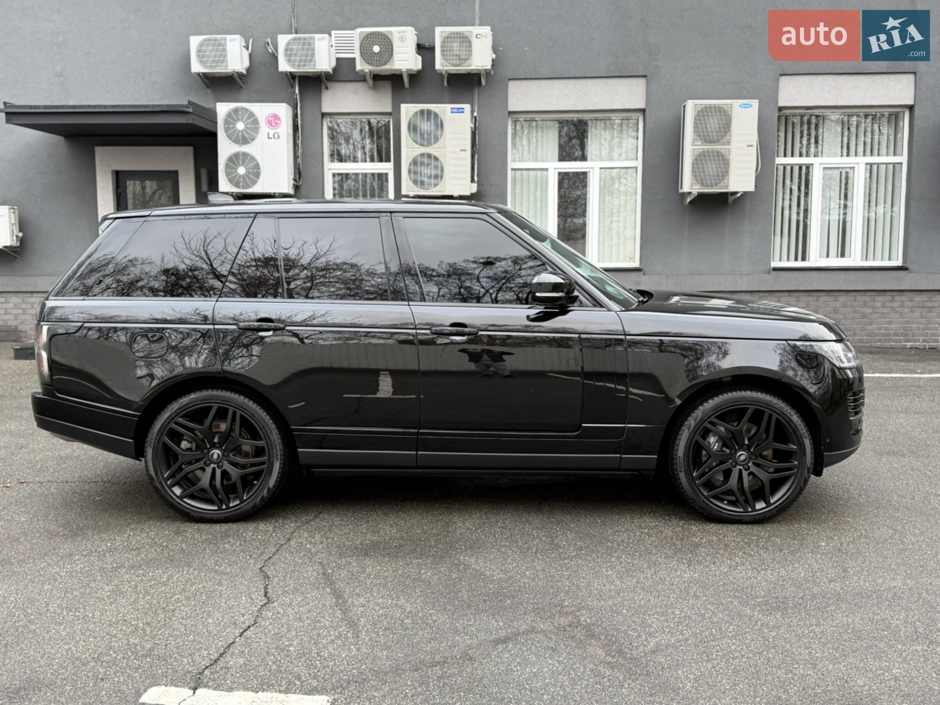 2020 Land Rover Range Rover - мініатюра 12