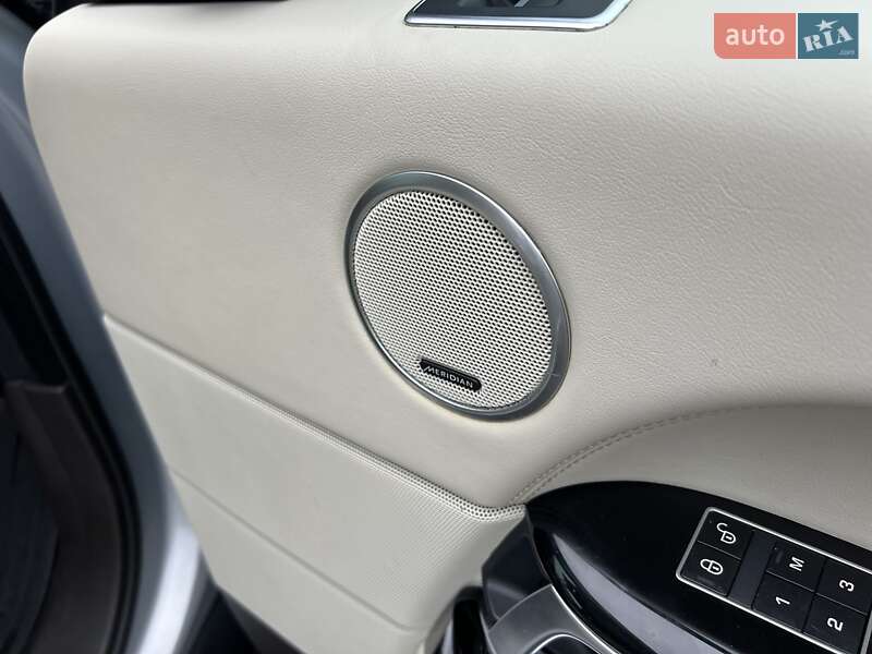 Внедорожник / Кроссовер Land Rover Range Rover 2015 в Киеве фото 39 Внедорожник / Кроссовер Land Rover Range Rover 2015 в Киеве