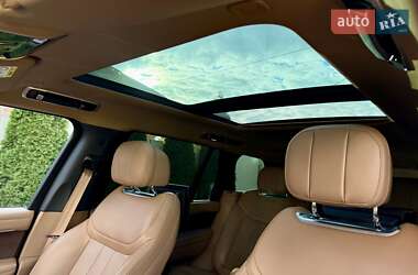 Внедорожник / Кроссовер Land Rover Range Rover 2023 в 