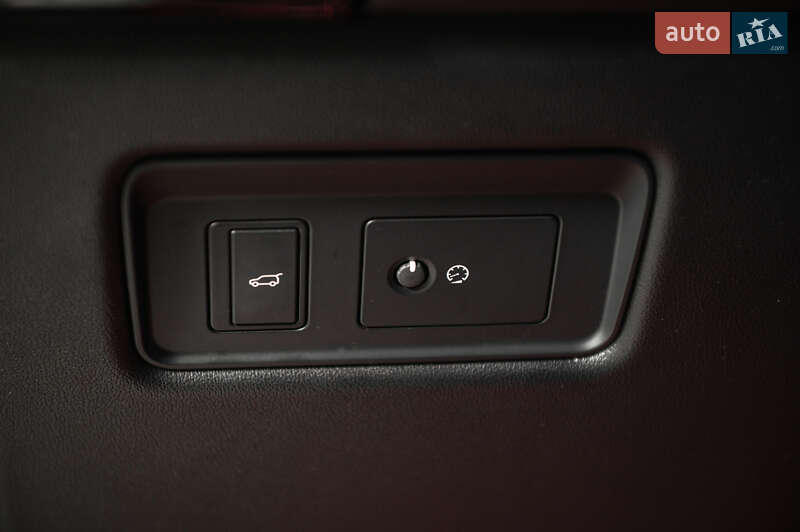 Внедорожник / Кроссовер Land Rover Range Rover 2018 в Одессе