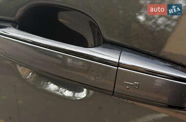 Позашляховик / Кросовер Land Rover Range Rover 2014 в  фото 7 Позашляховик / Кросовер Land Rover Range Rover 2014 в