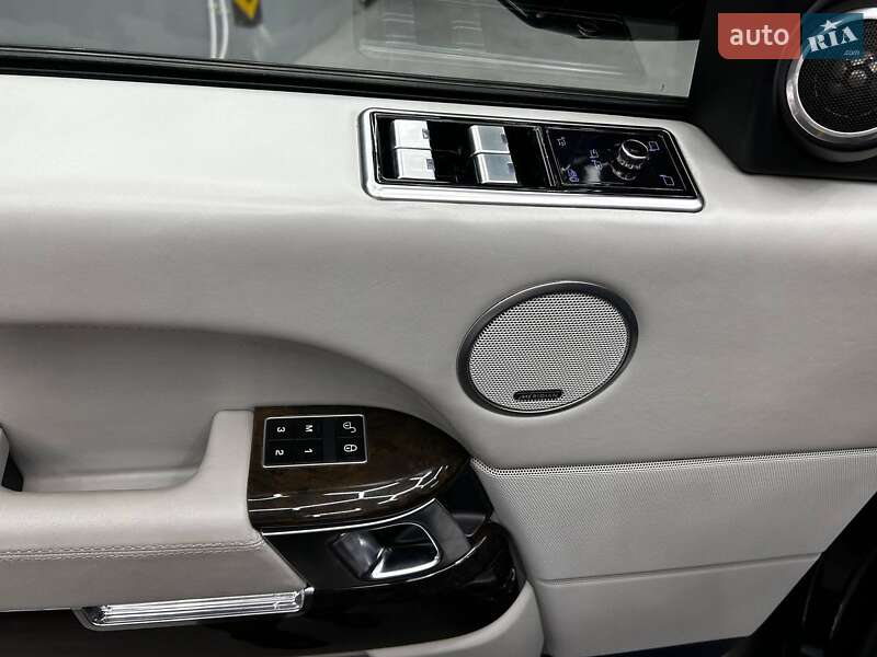 Позашляховик / Кросовер Land Rover Range Rover 2013 в Чернівцях фото 7 Позашляховик / Кросовер Land Rover Range Rover 2013 в Чернівцях