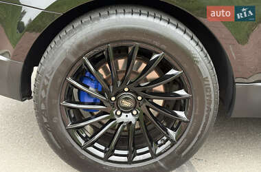 Внедорожник / Кроссовер Land Rover Range Rover 2015 в 