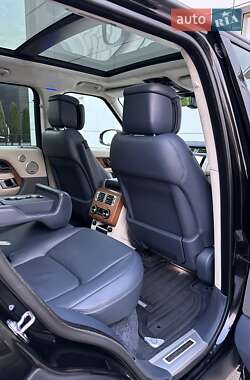 Внедорожник / Кроссовер Land Rover Range Rover 2018 в 