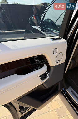 Внедорожник / Кроссовер Land Rover Range Rover 2021 в  фото 12 Внедорожник / Кроссовер Land Rover Range Rover 2021 в