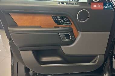 Позашляховик / Кросовер Land Rover Range Rover 2018 в  фото 10 Позашляховик / Кросовер Land Rover Range Rover 2018 в