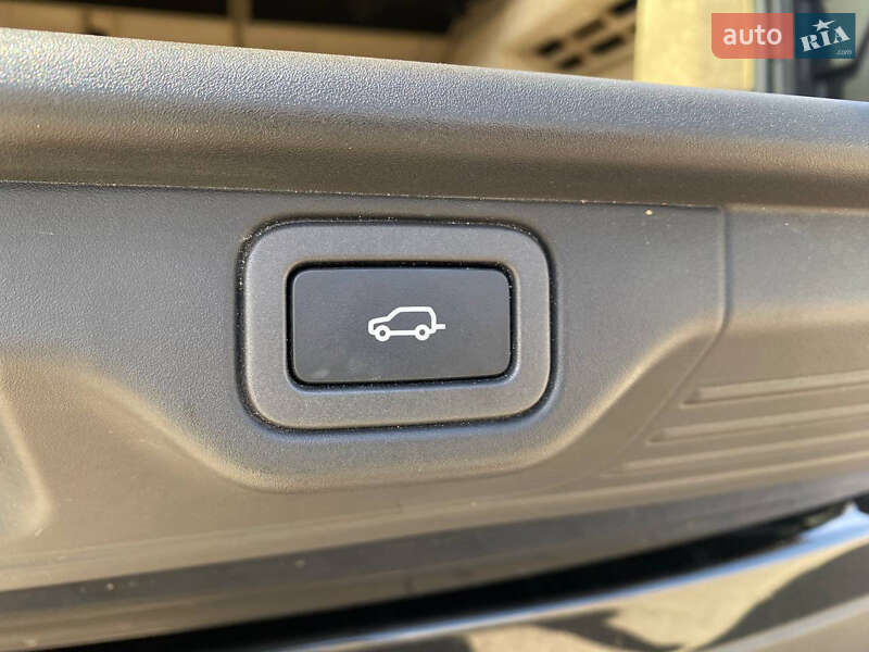 Внедорожник / Кроссовер Land Rover Range Rover 2015 в Житомире