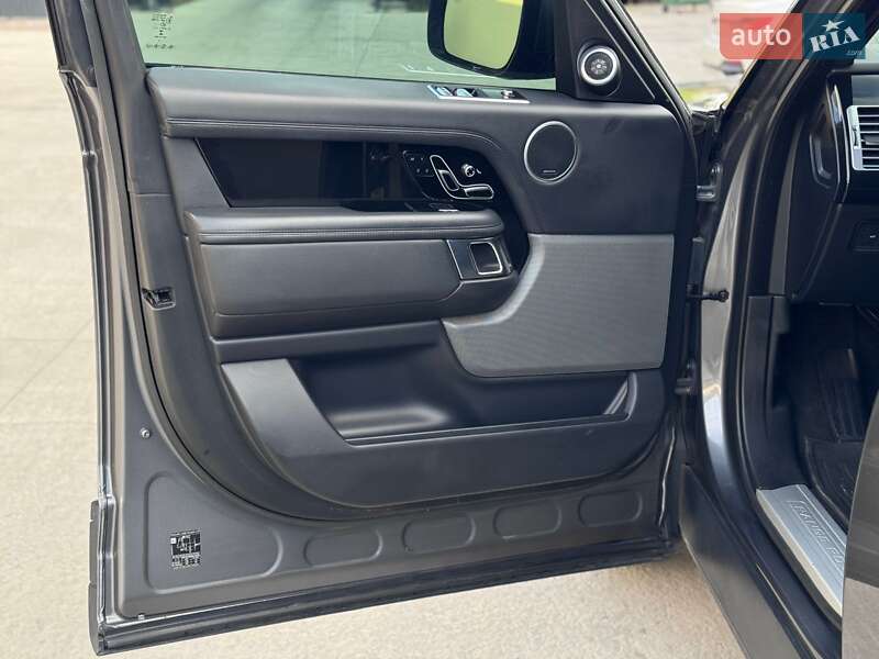Внедорожник / Кроссовер Land Rover Range Rover 2018 в Киеве фото 37 Внедорожник / Кроссовер Land Rover Range Rover 2018 в Киеве