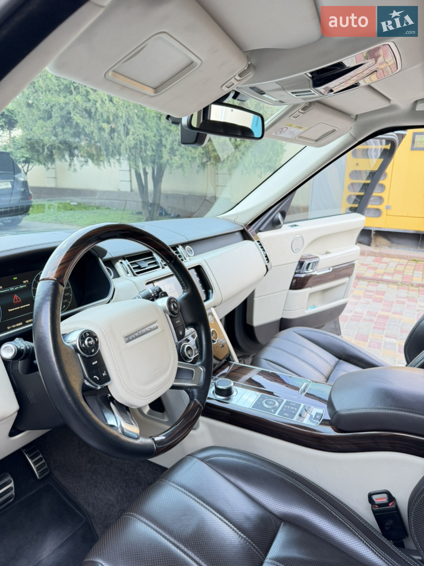 2013 Land Rover Range Rover - мініатюра 17