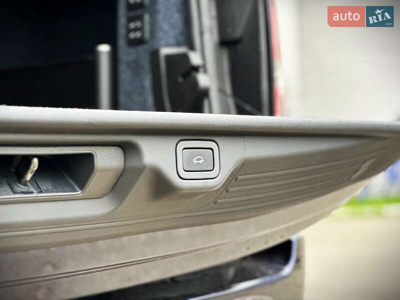 Внедорожник / Кроссовер Land Rover Range Rover 2018 в Киеве