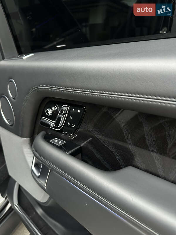 Внедорожник / Кроссовер Land Rover Range Rover 2018 в Киеве