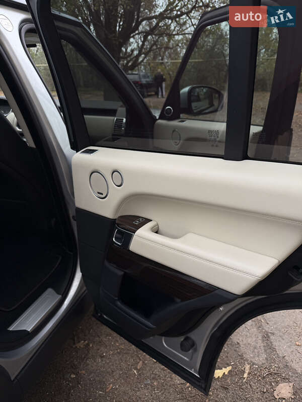 Внедорожник / Кроссовер Land Rover Range Rover 2016 в Одессе фото 44 Внедорожник / Кроссовер Land Rover Range Rover 2016 в Одессе