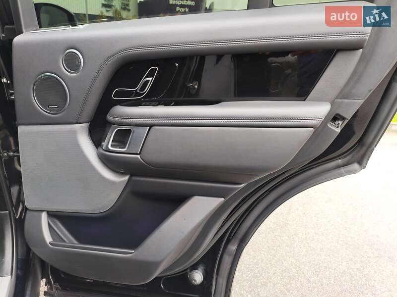Позашляховик / Кросовер Land Rover Range Rover 2020 в Києві