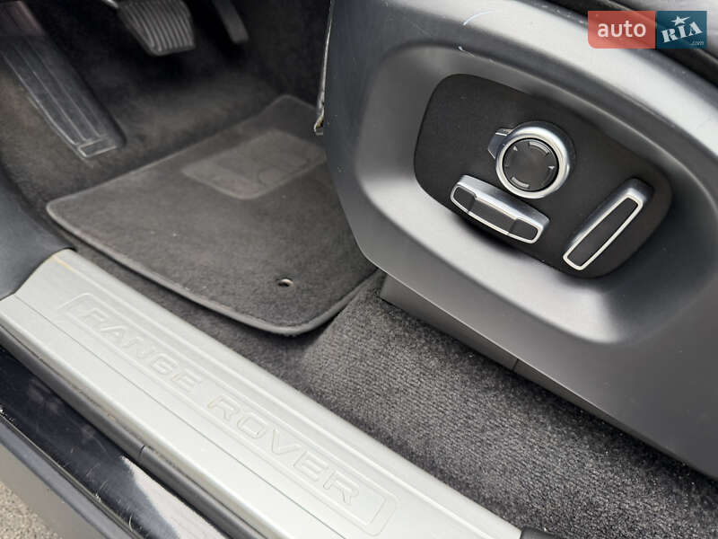 Позашляховик / Кросовер Land Rover Range Rover 2016 в Києві фото 38 Позашляховик / Кросовер Land Rover Range Rover 2016 в Києві