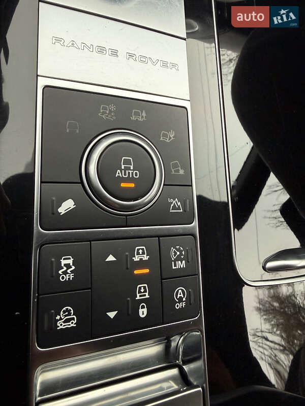 Внедорожник / Кроссовер Land Rover Range Rover 2017 в Днепре фото 50 Внедорожник / Кроссовер Land Rover Range Rover 2017 в Днепре