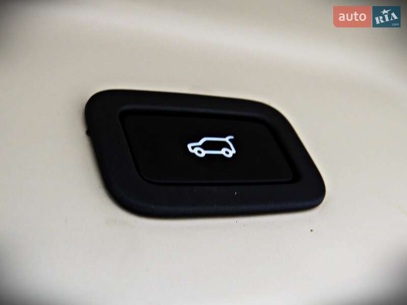 Внедорожник / Кроссовер Land Rover Range Rover 2015 в Черкассах