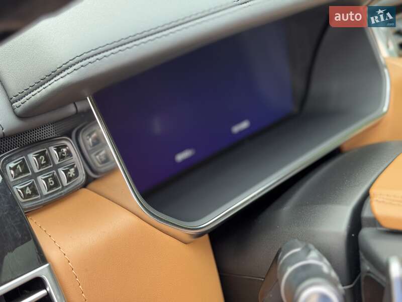 Внедорожник / Кроссовер Land Rover Range Rover 2020 в Киеве