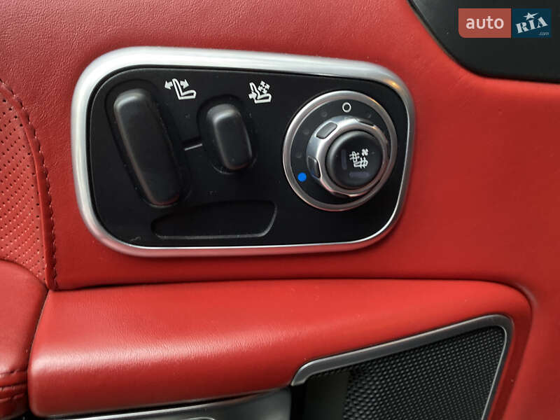 Внедорожник / Кроссовер Land Rover Range Rover 2010 в Киеве