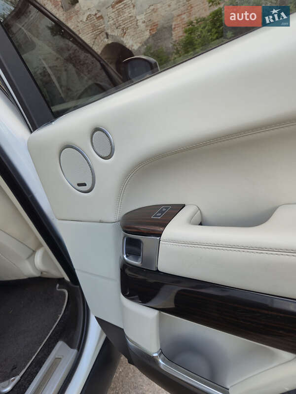 Позашляховик / Кросовер Land Rover Range Rover 2016 в Києві фото 33 Позашляховик / Кросовер Land Rover Range Rover 2016 в Києві