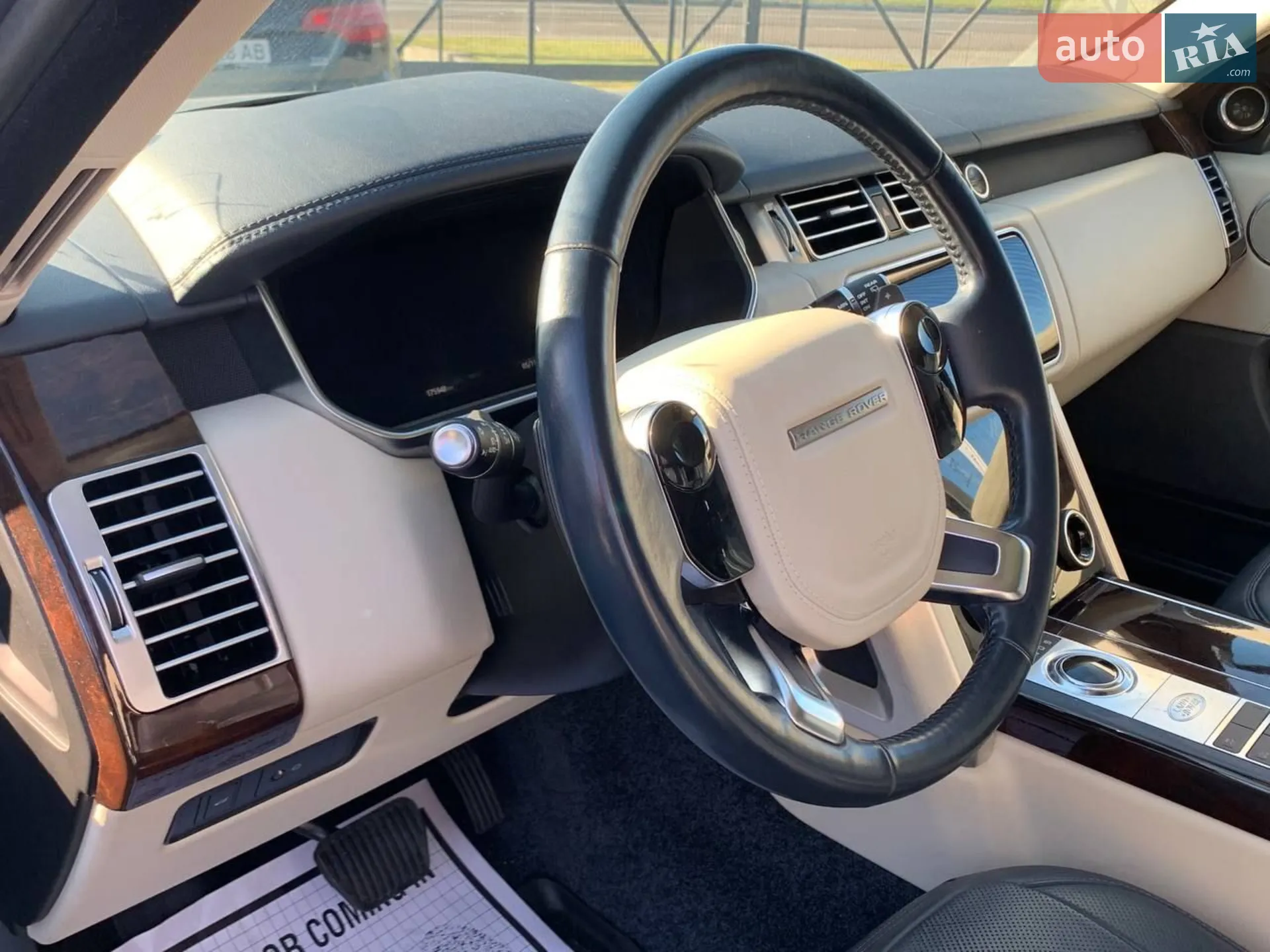 2019 Land Rover Range Rover - мініатюра 24