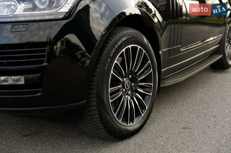 Внедорожник / Кроссовер Land Rover Range Rover 2013 в Черновцах