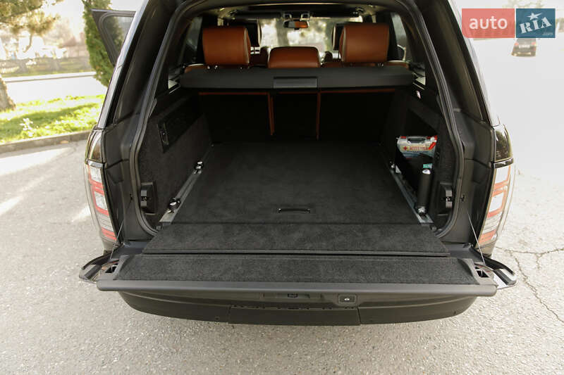 Внедорожник / Кроссовер Land Rover Range Rover 2013 в Черновцах