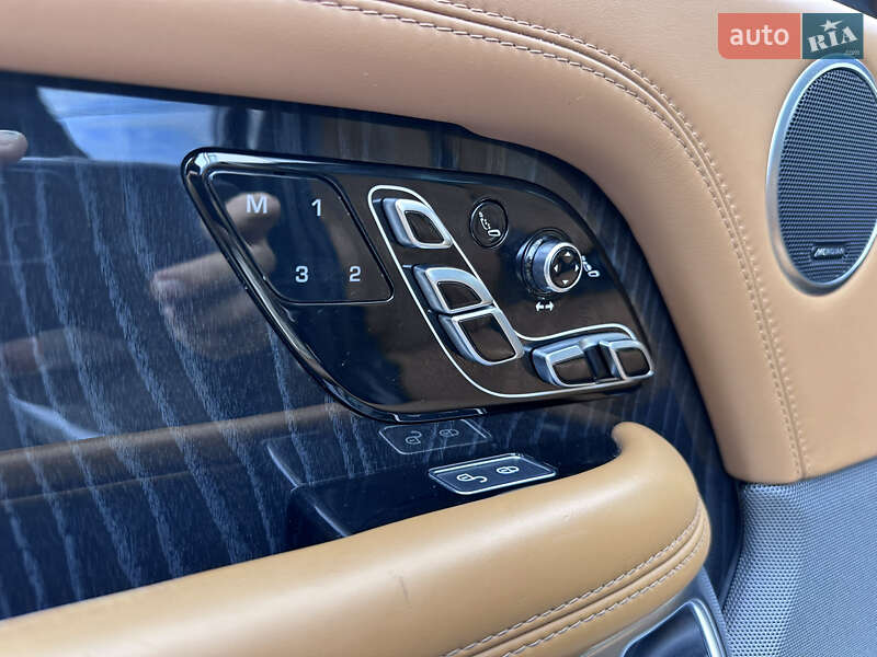 Внедорожник / Кроссовер Land Rover Range Rover 2018 в Луцке