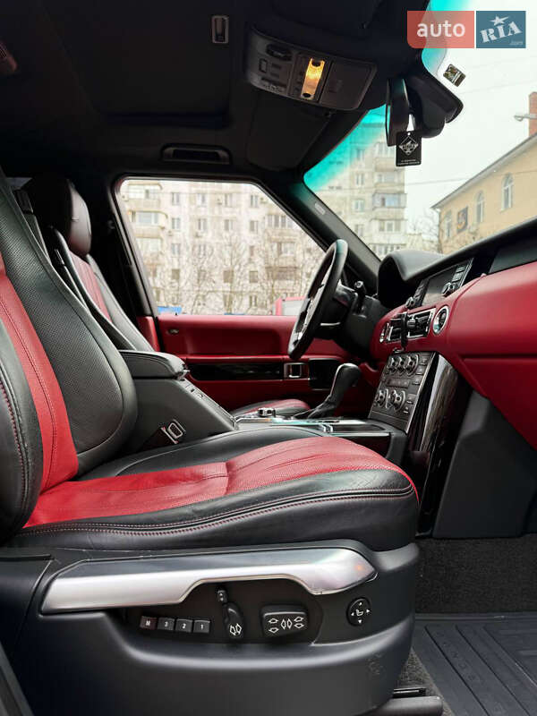 Внедорожник / Кроссовер Land Rover Range Rover 2010 в Черноморске