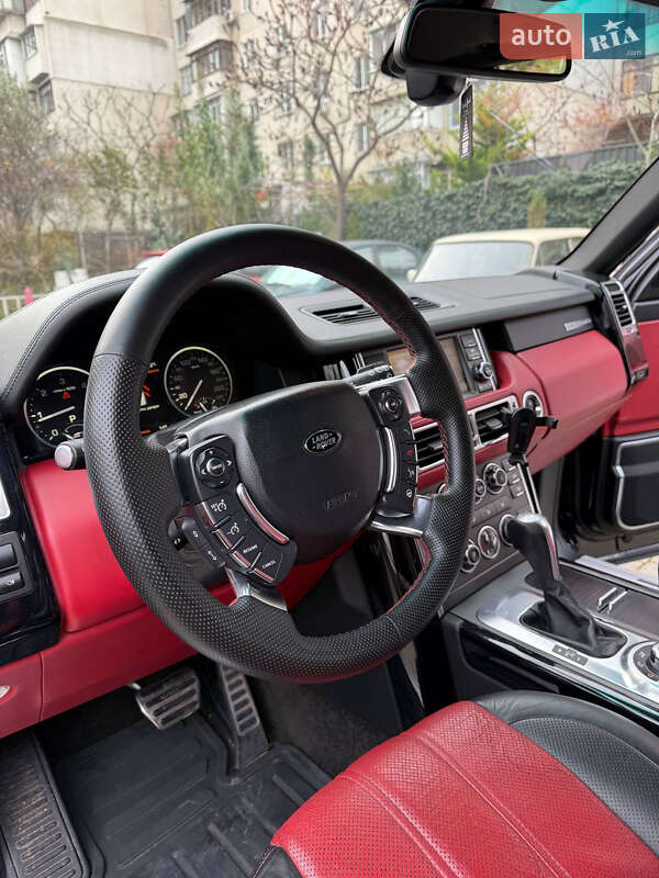 Внедорожник / Кроссовер Land Rover Range Rover 2010 в Черноморске