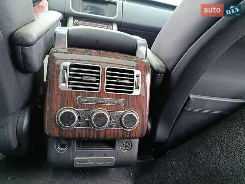 Внедорожник / Кроссовер Land Rover Range Rover 2015 в Луцке