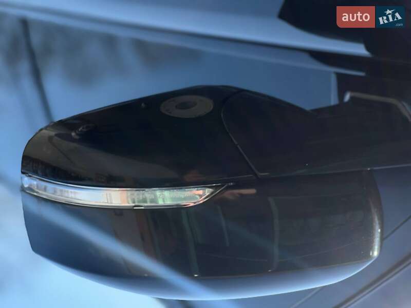 Внедорожник / Кроссовер Land Rover Range Rover 2016 в Киеве