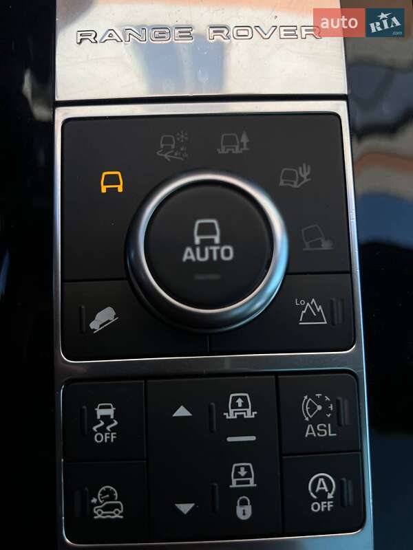 Внедорожник / Кроссовер Land Rover Range Rover 2016 в Киеве