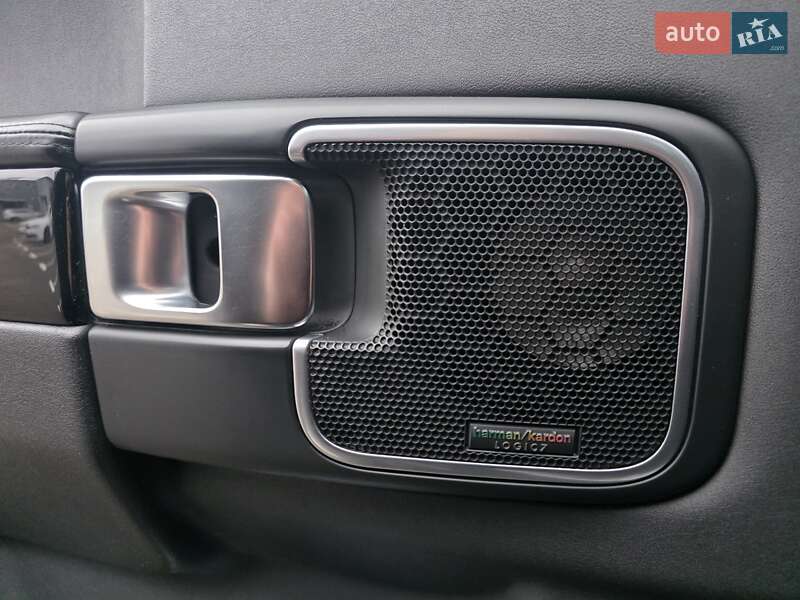 Позашляховик / Кросовер Land Rover Range Rover 2011 в Києві