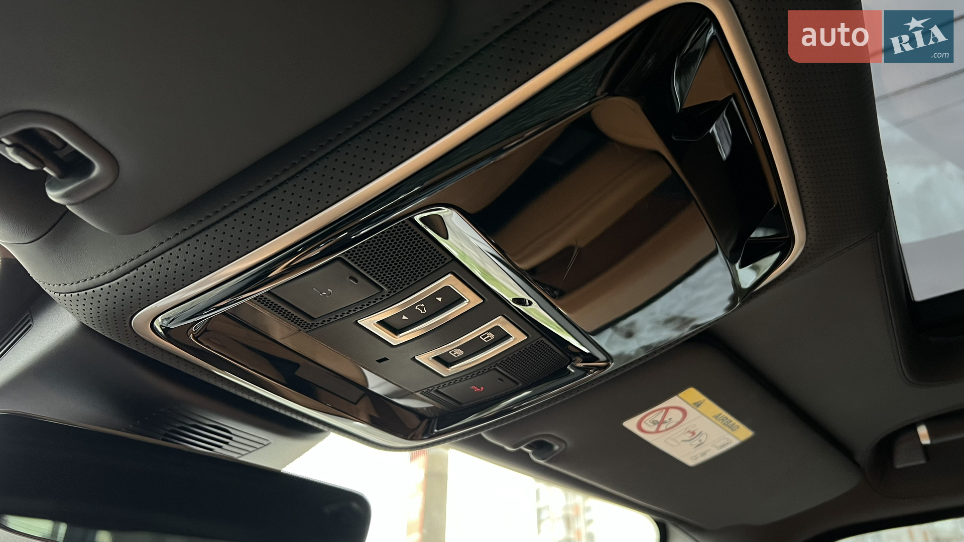 2018 Land Rover Range Rover - мініатюра 20