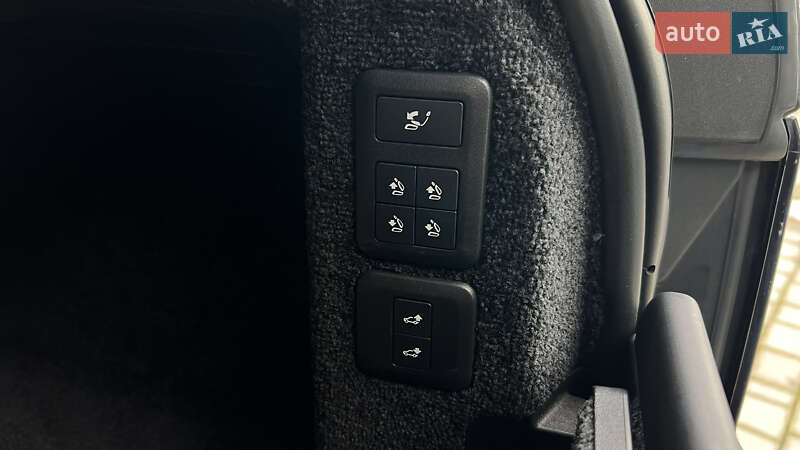 Внедорожник / Кроссовер Land Rover Range Rover 2018 в Львове