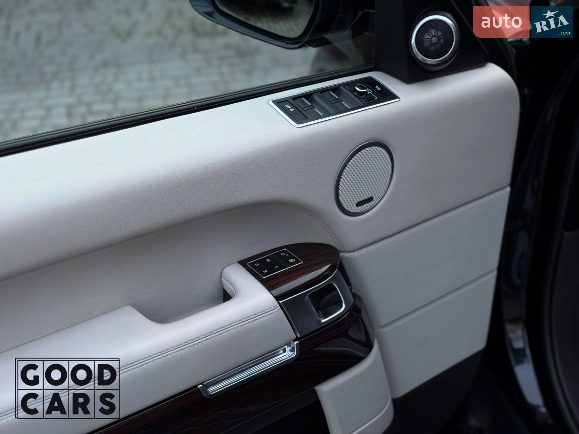 2014 Land Rover Range Rover - мініатюра 17