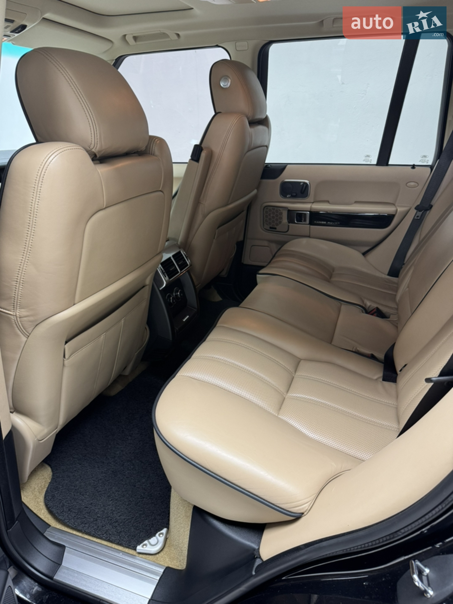 2012 Land Rover Range Rover - мініатюра 25