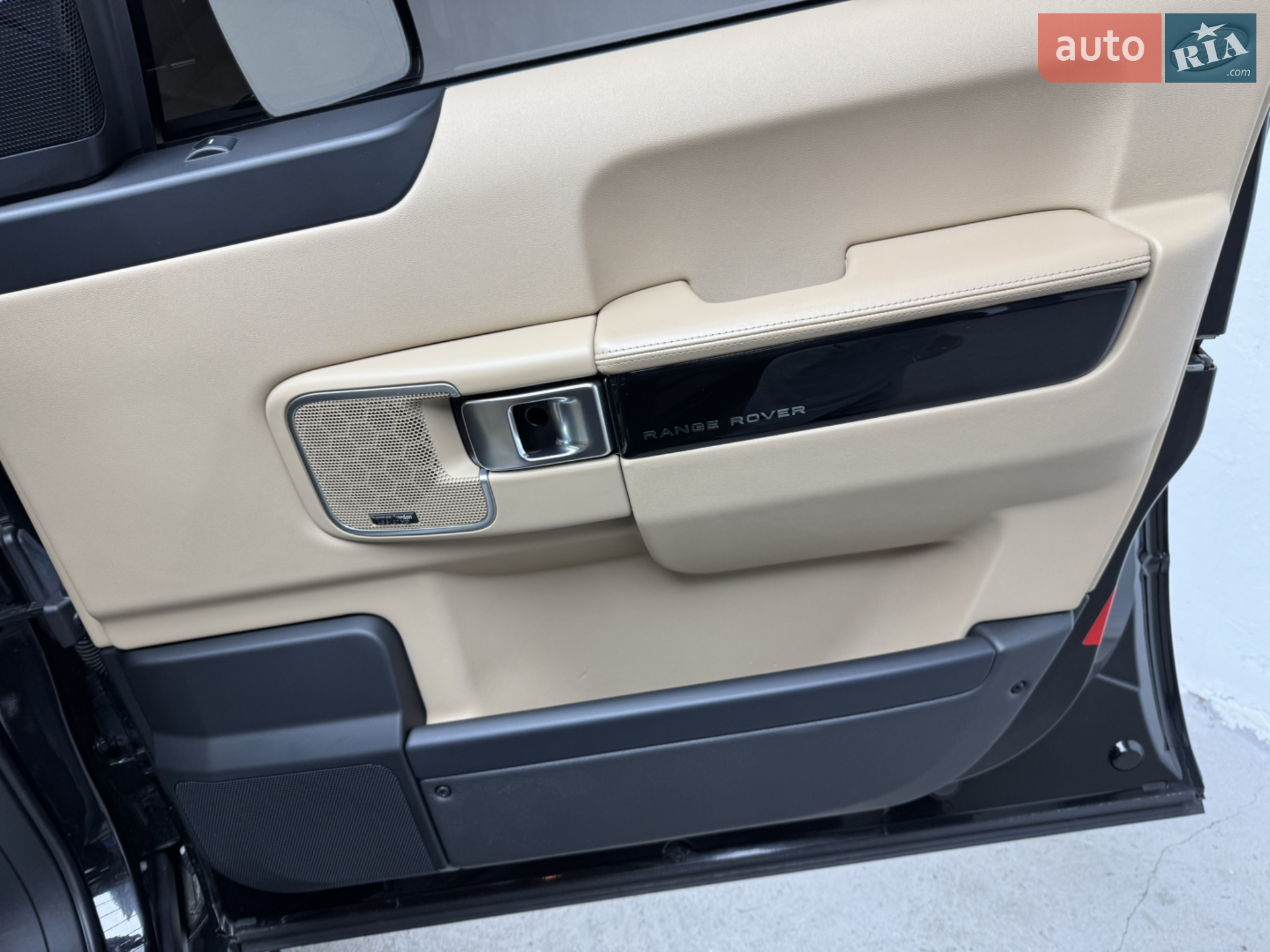 2012 Land Rover Range Rover - мініатюра 38