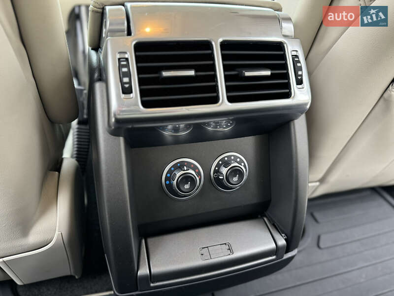 Позашляховик / Кросовер Land Rover Range Rover 2010 в Харкові