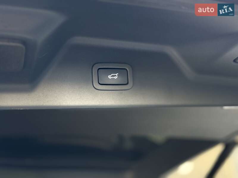 Позашляховик / Кросовер Land Rover Range Rover 2015 в Львові