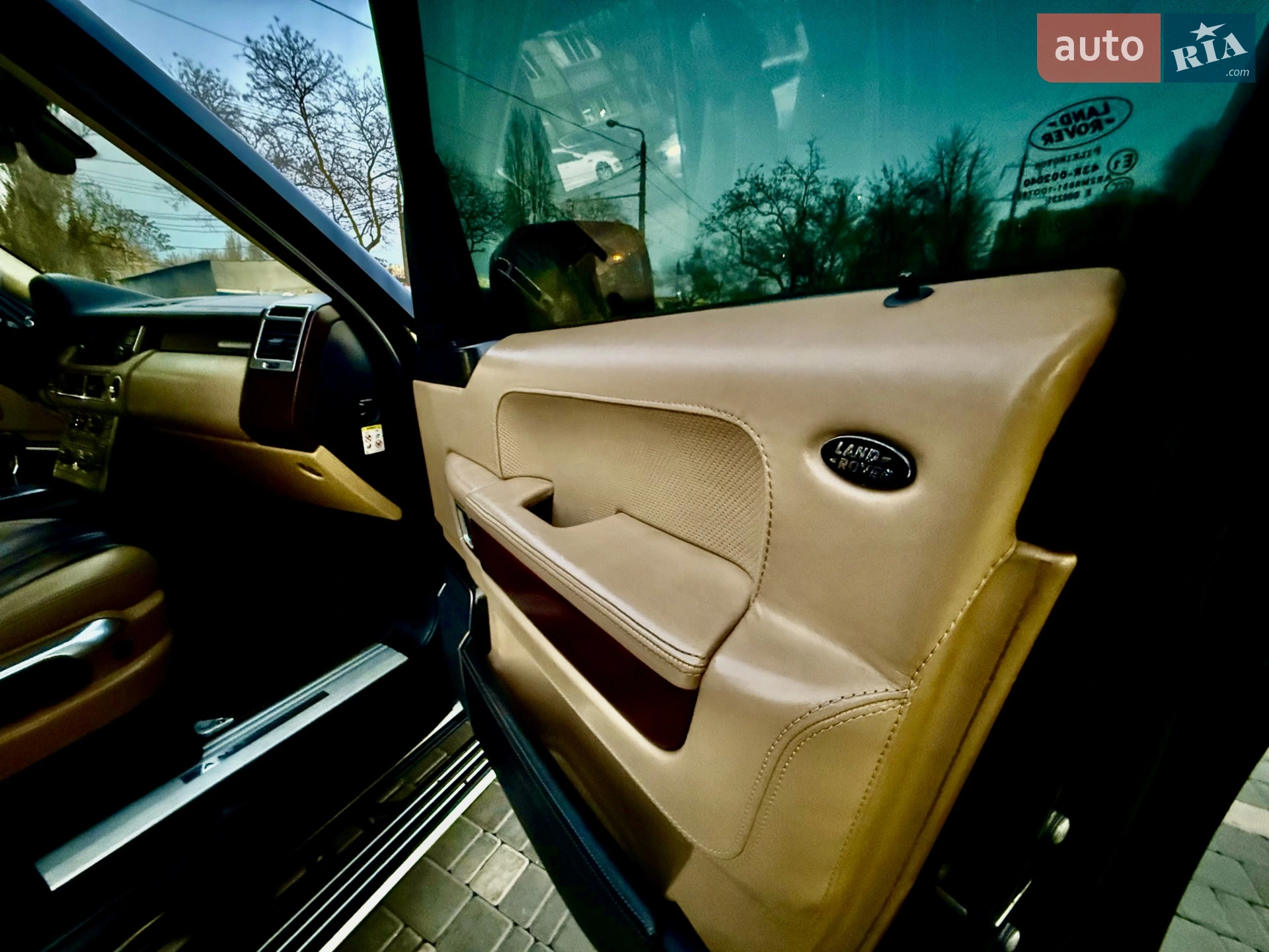 2011 Land Rover Range Rover - мініатюра 39