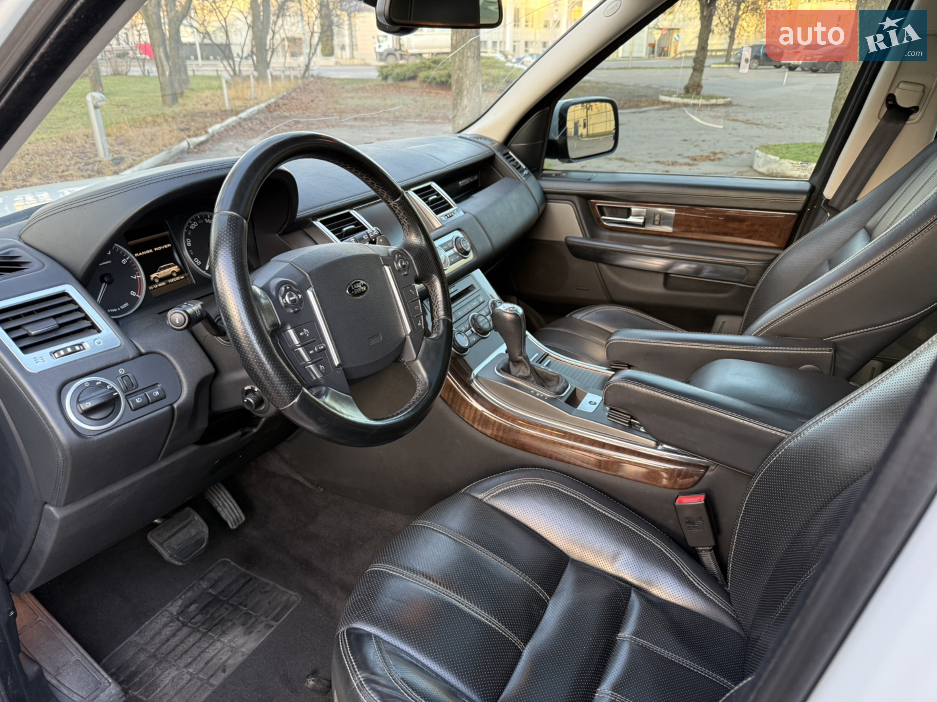 2011 Land Rover Range Rover - мініатюра 11