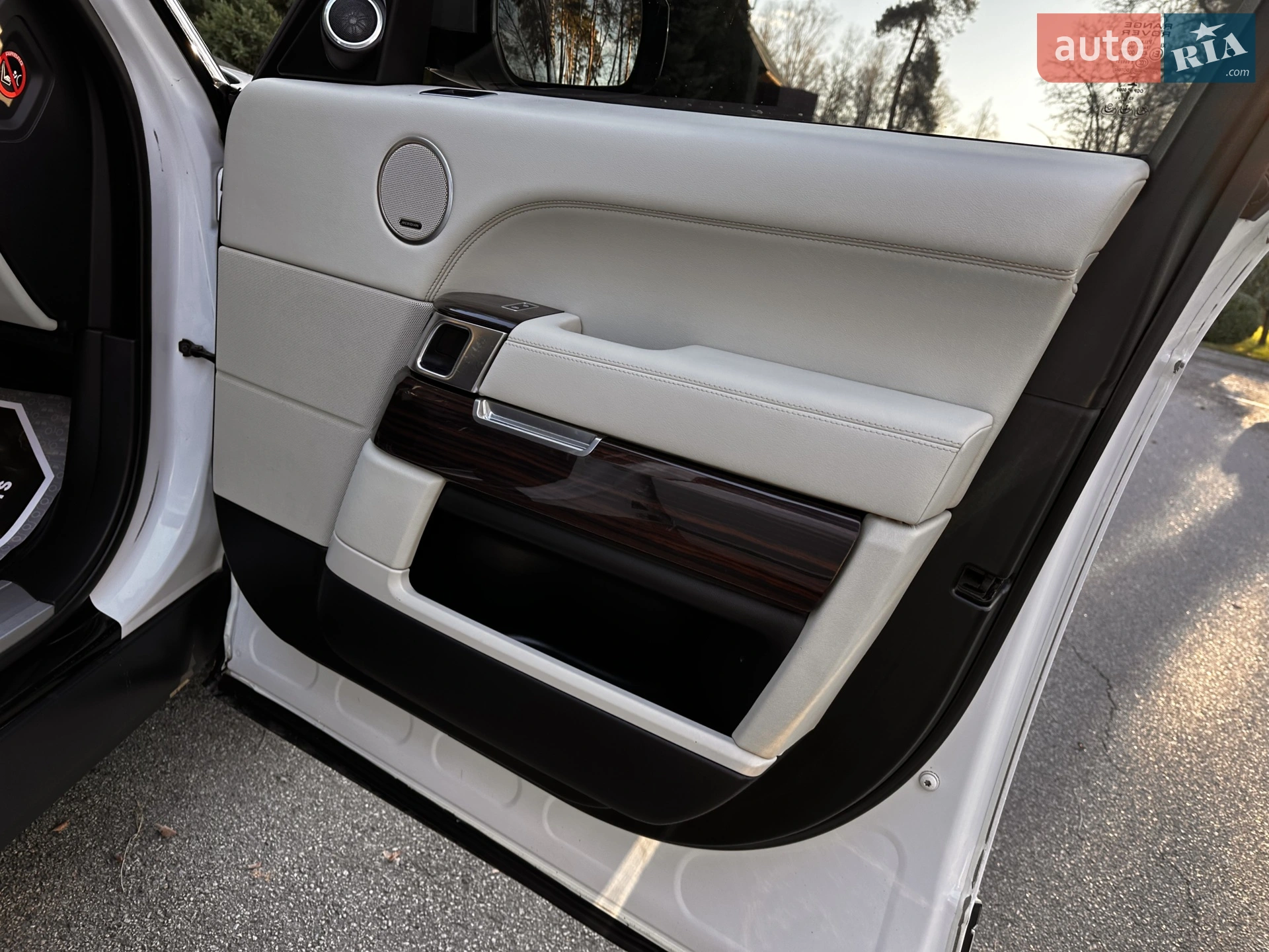 2013 Land Rover Range Rover - мініатюра 33