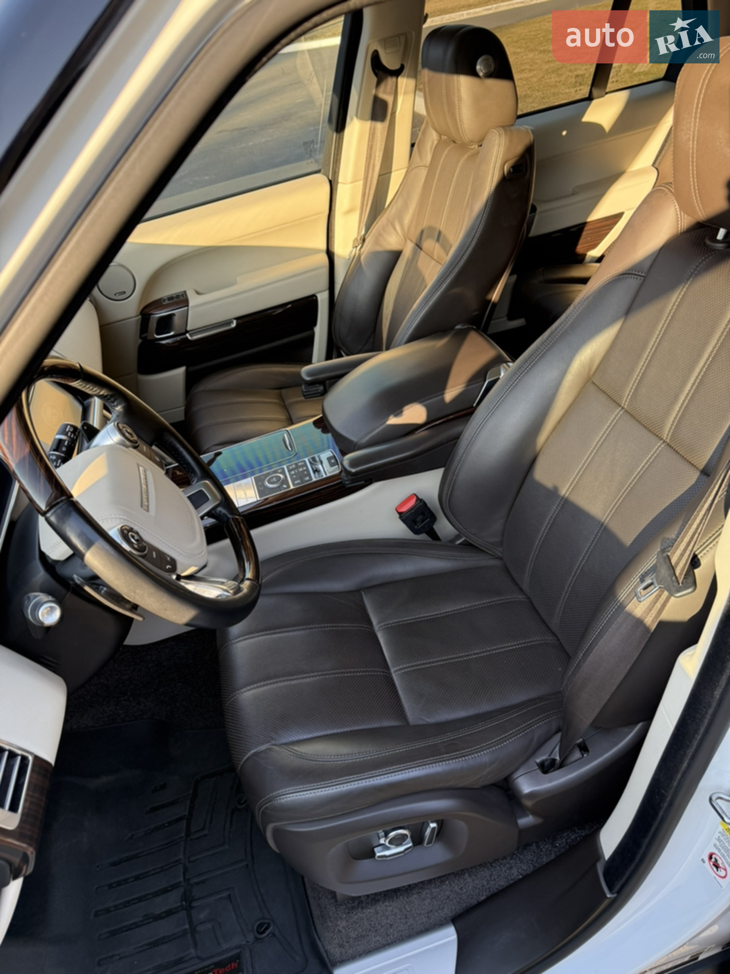 2017 Land Rover Range Rover - мініатюра 26