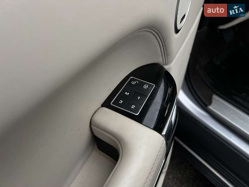 Внедорожник / Кроссовер Land Rover Range Rover 2015 в Киеве