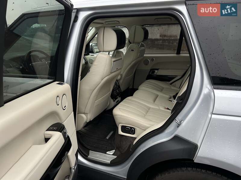 Внедорожник / Кроссовер Land Rover Range Rover 2015 в Киеве