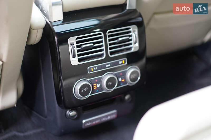 Внедорожник / Кроссовер Land Rover Range Rover 2016 в Киеве